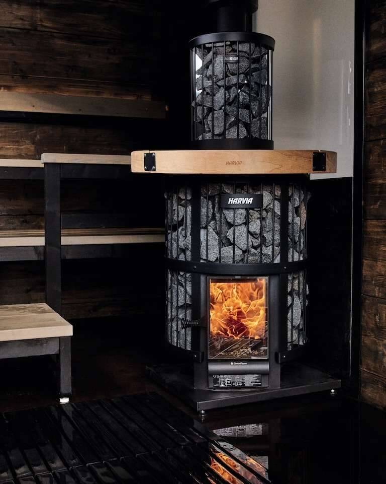 Optimale Saunaofen Holz Temperaturregelung: Harvia Legend Green Flame mit vielen Steinen