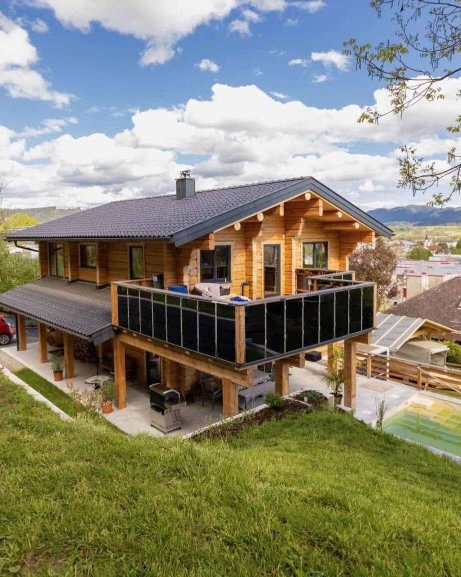 Naturstammhaus gerade Ansicht gesamt uai – ManoKin Naturstammhaus gerade Ansicht gesamt