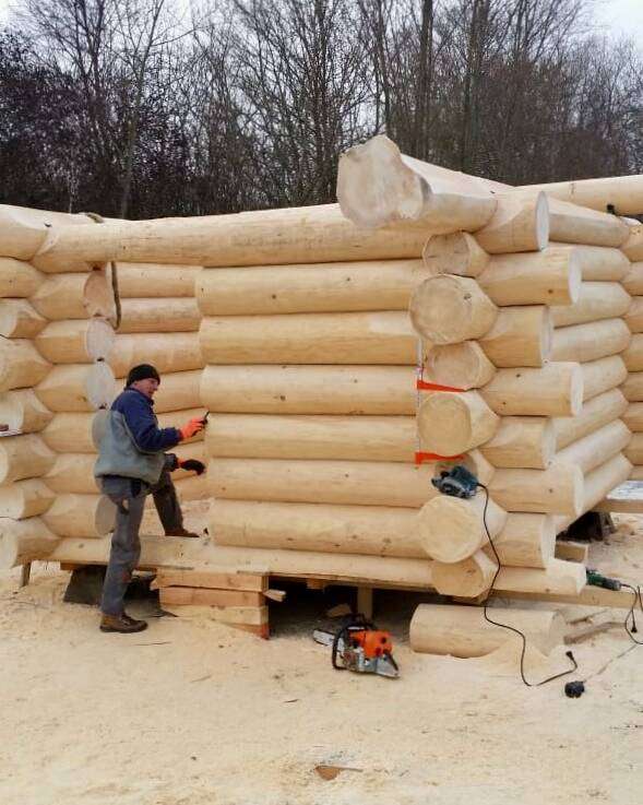 Blockhaus Rundstamm Sauna Abbinden Türausschnitt