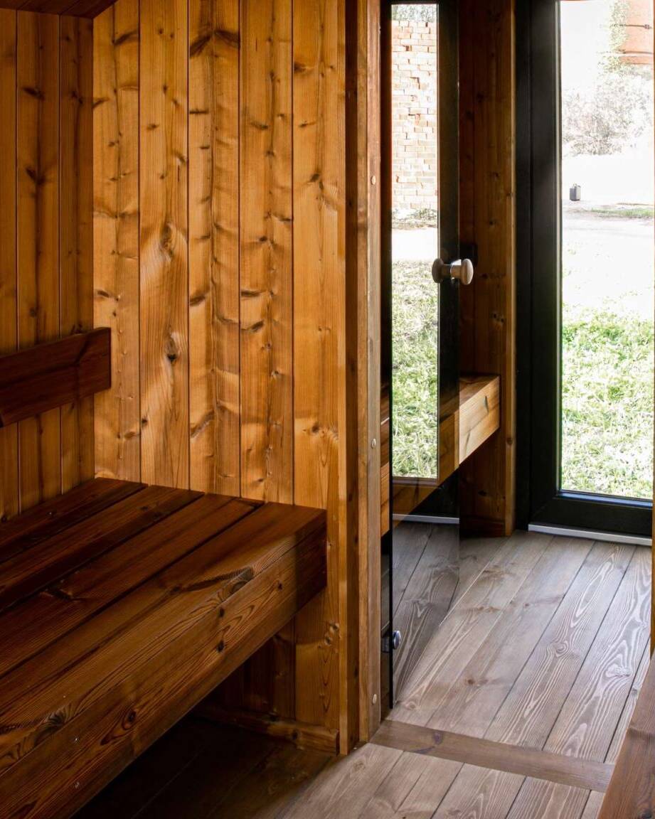 Barn Stretch 4M Gartensauna mit Vorraum Tuer zum Saunaraum mit Boden uai – ManoKin Barn Stretch 4M Gartensauna mit Vorraum Tür zum Saunaraum mit Boden