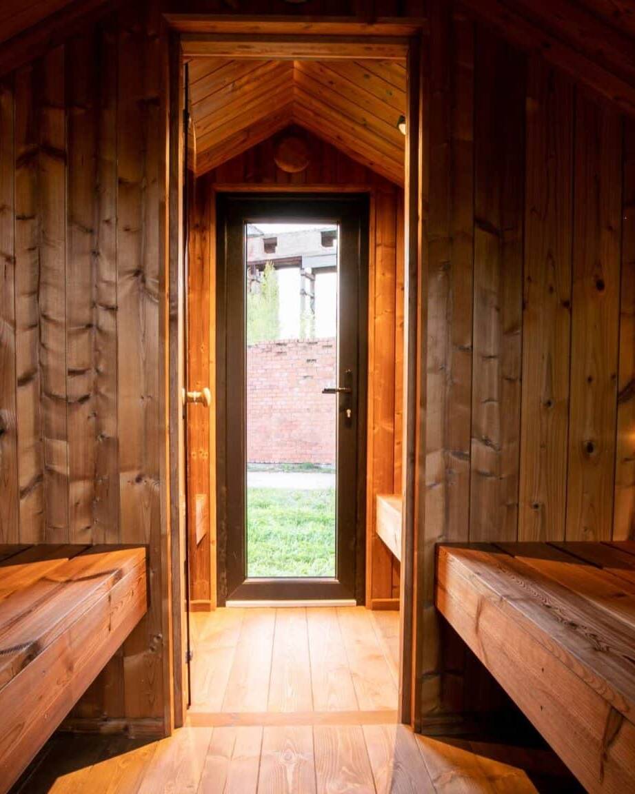 Barn Stretch 4M Gartensauna mit Vorraum stilvoll beleuchtet uai – ManoKin Barn Stretch 4M Gartensauna mit Vorraum stilvoll beleuchtet