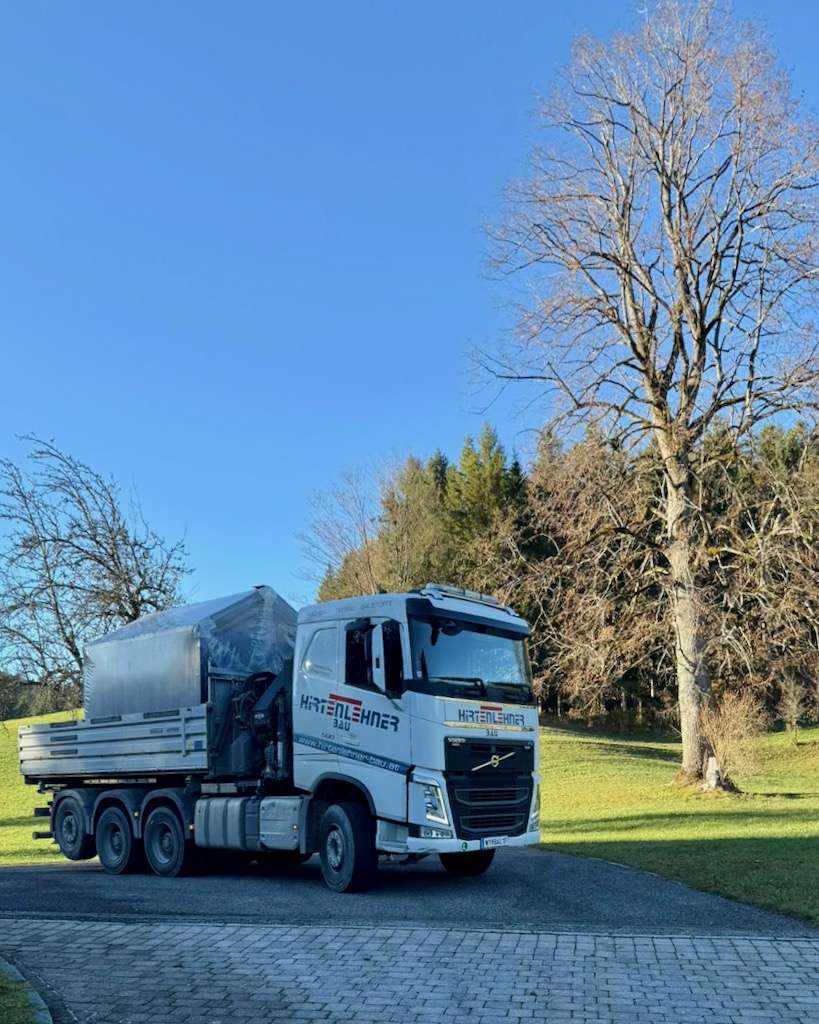 Barn Nordic Lieferung mit LKW Kran – ManoKin Barn Nordic Lieferung mit LKW Kran