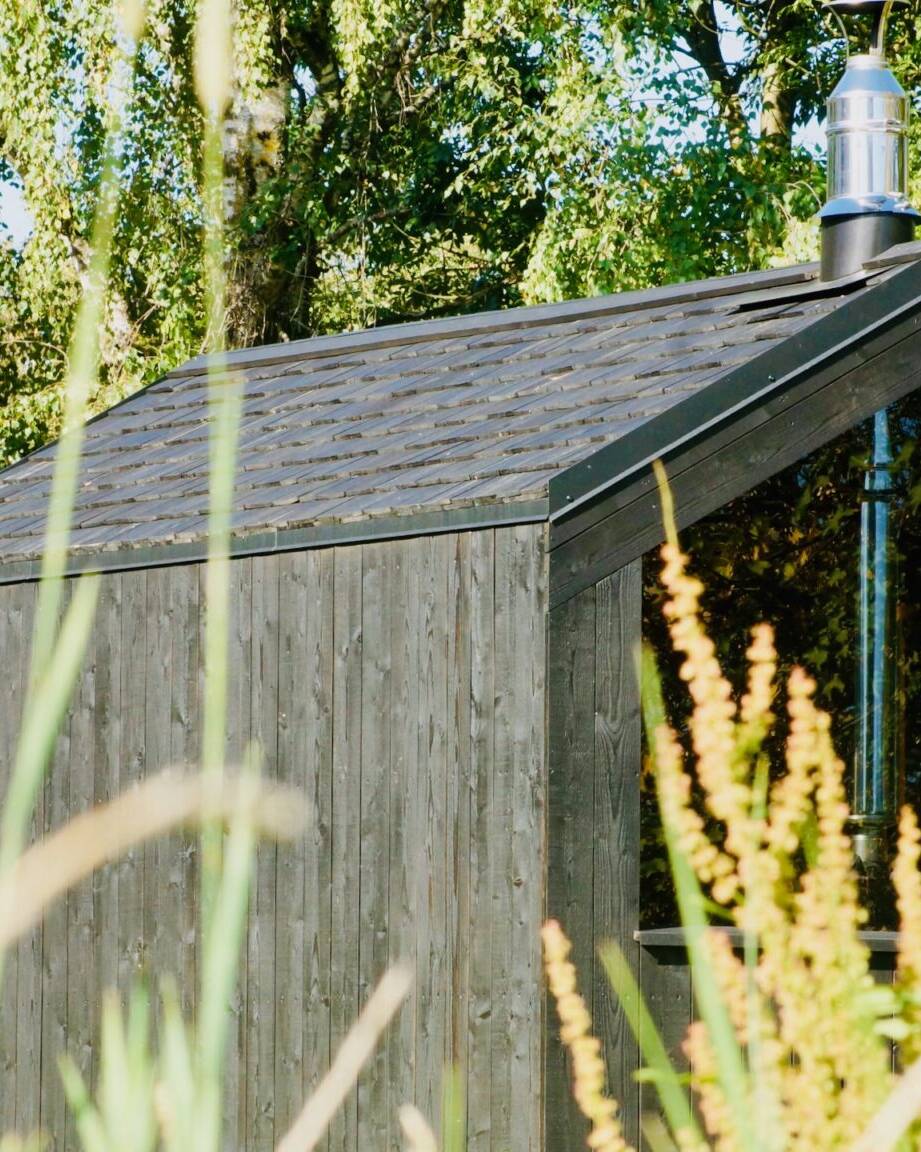 Gartensauna mit Vorraum und Holzofen Erholung im Gruenen scaled uai – ManoKin Gartensauna mit Vorraum und Holzofen Erholung im Grünen