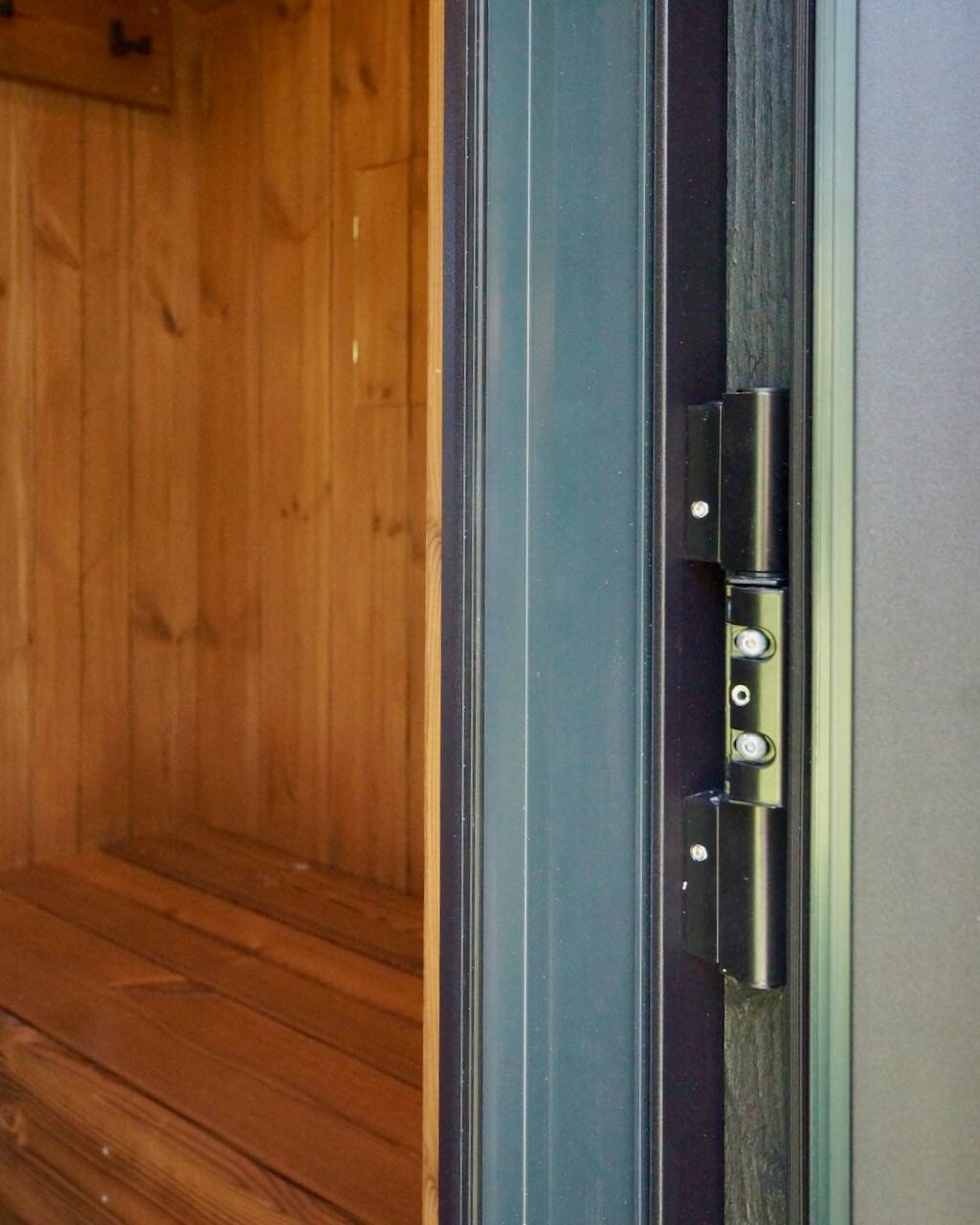 Gartensauna mit Vorraum und Holzofen und 3D Beschlaegen uai – ManoKin Gartensauna mit Vorraum und Holzofen und 3D Beschlägen